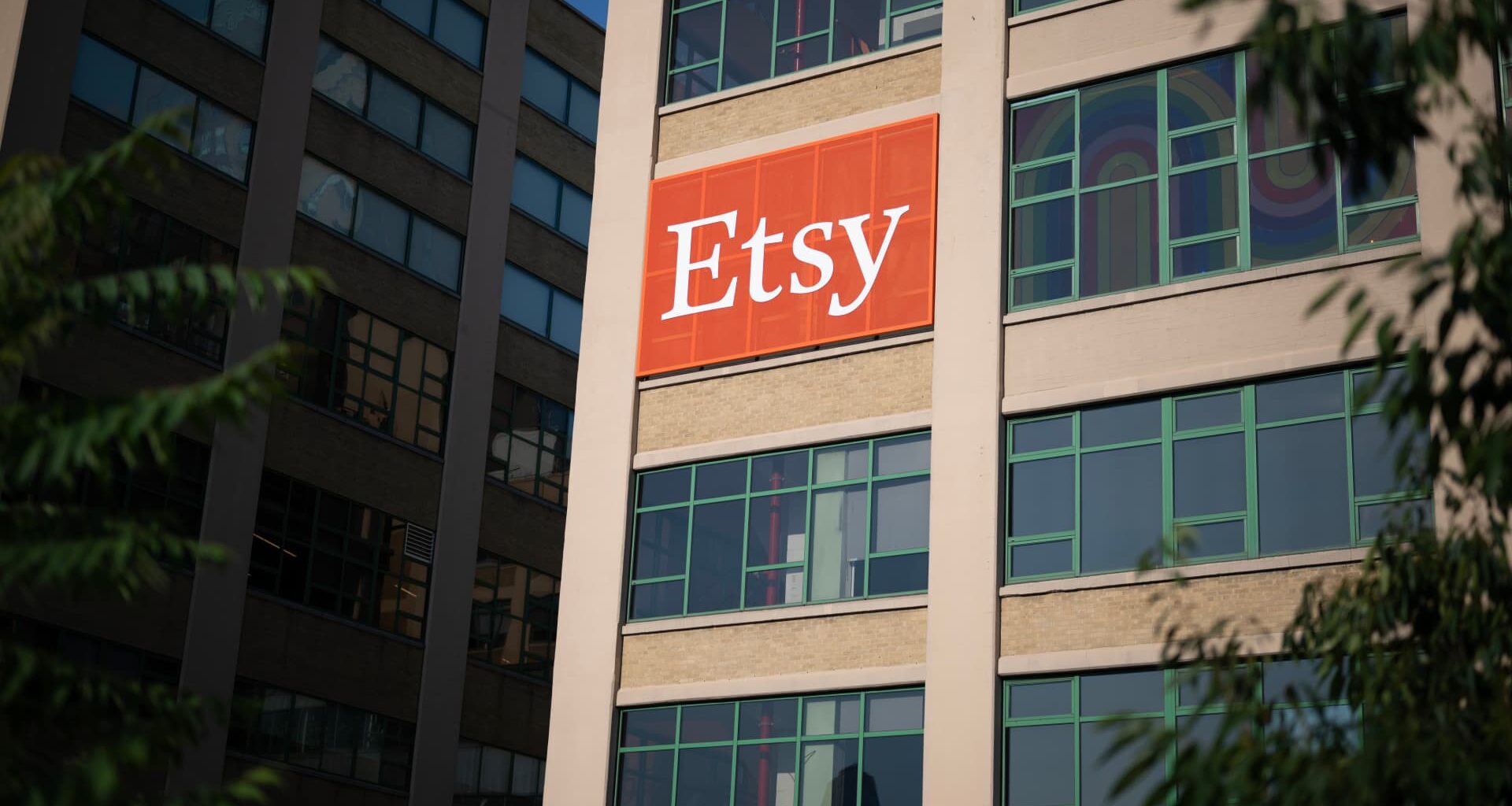 Etsy bans AI-generated recipes, patterns from its online marketplace