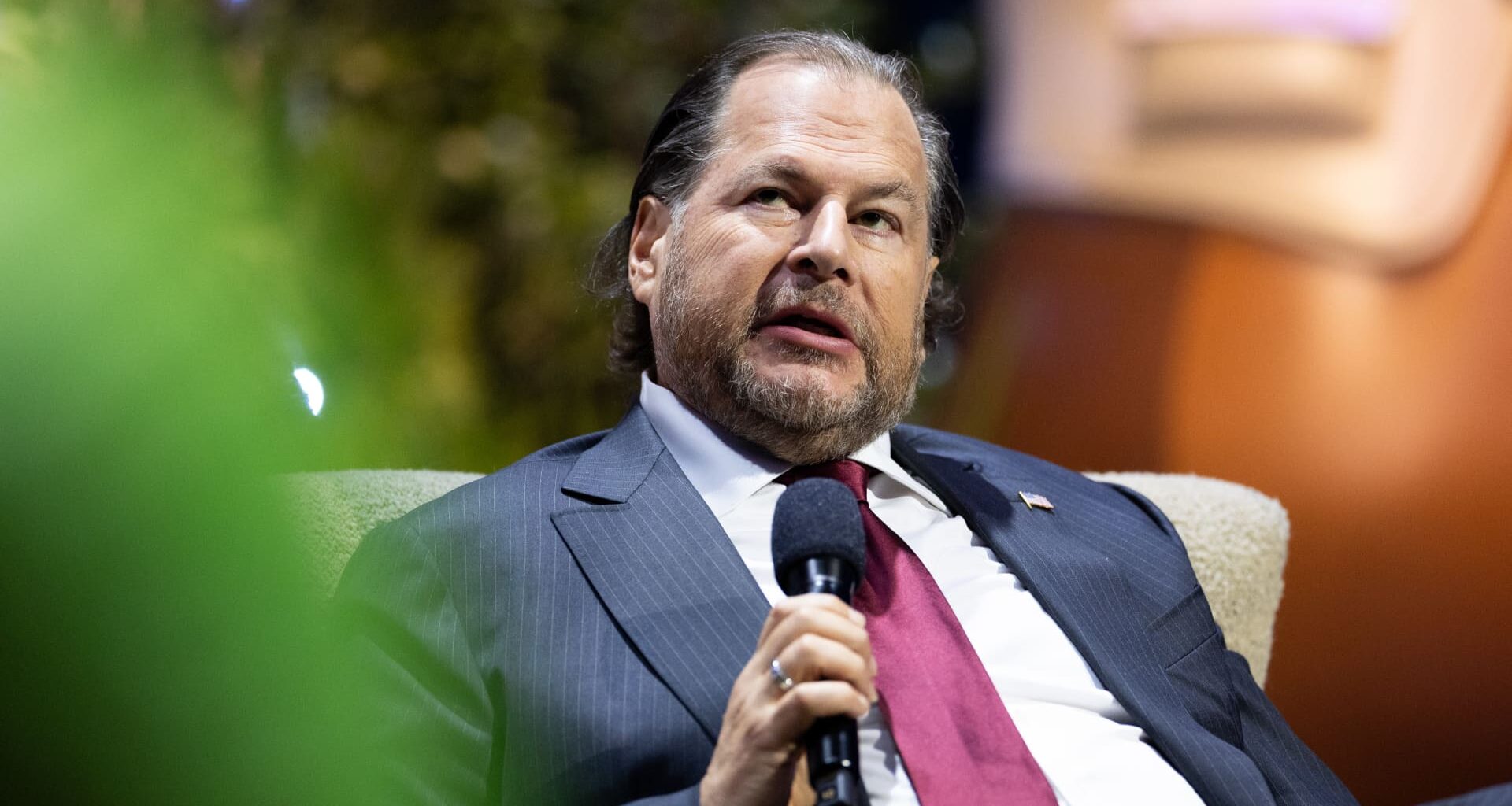 Salesforce shares sit at the epicenter of AI confusion. Here's how to trade it