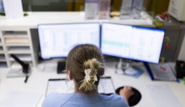 Near $1 billion: Health insurer blames AI for suspect hospital charges