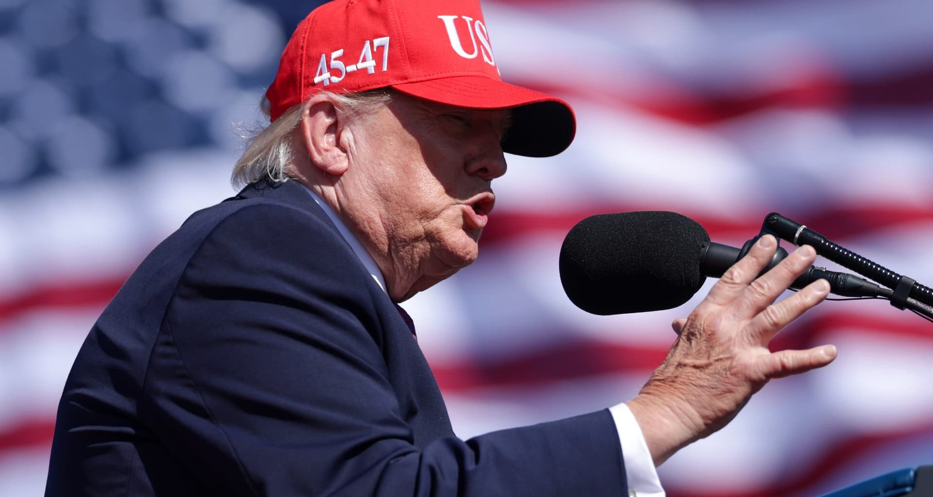 Trump AI push faces voter backlash over data centers: CNBC survey