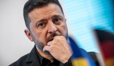 US Resumes Intelligence Sharing With Ukraine, Zelensky Says