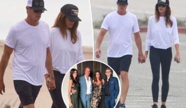 Cindy Crawford, husband Rande Gerber hold hands on beach stroll
