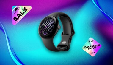 Google Pixel Watch 5 in Obsidian with a blue and purple background