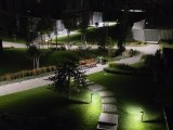 Low-light comparison, main camera (2x), full auto: Galaxy S26 Ultra - 46mm, f/1.4, ISO 1000, 1/33s (4000x3000px) - iPhone 18 Pro Max vs. Galaxy S26 Ultra