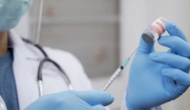 RSV vaccination clinics for seniors 75 and older to begin across the province