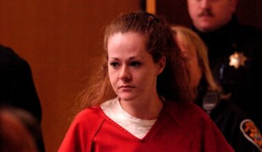 Christa Pike 'angry and confused' after botched lethal injection, her lawyers say