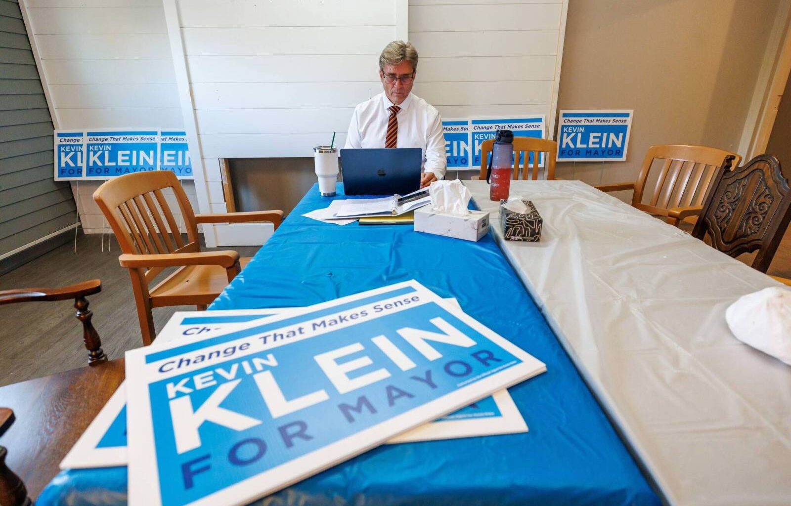 A Rocky day on the campaign trail – Winnipeg Free Press