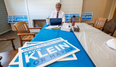 A Rocky day on the campaign trail – Winnipeg Free Press