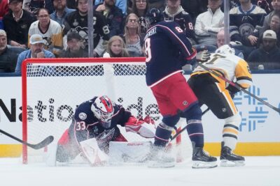 Blue Jackets goalie Cam Talbot breaks NHL record by winning with 9th team