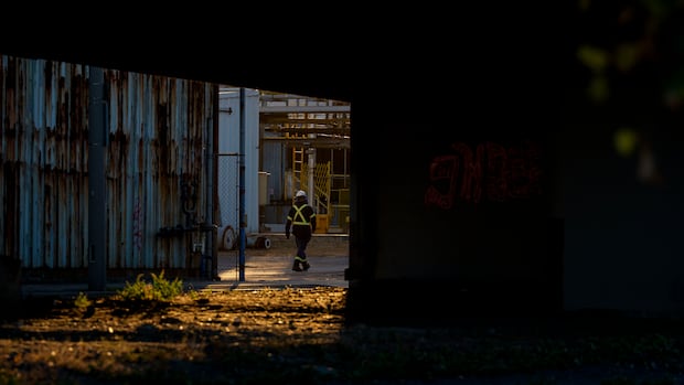 Stelco says Hamilton layoffs still happening despite Ottawa's threats of legal action