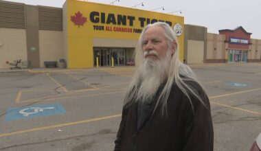 Coming closure of another Winnipeg Giant Tiger store will mean 'less food in the fridge,' shopper says