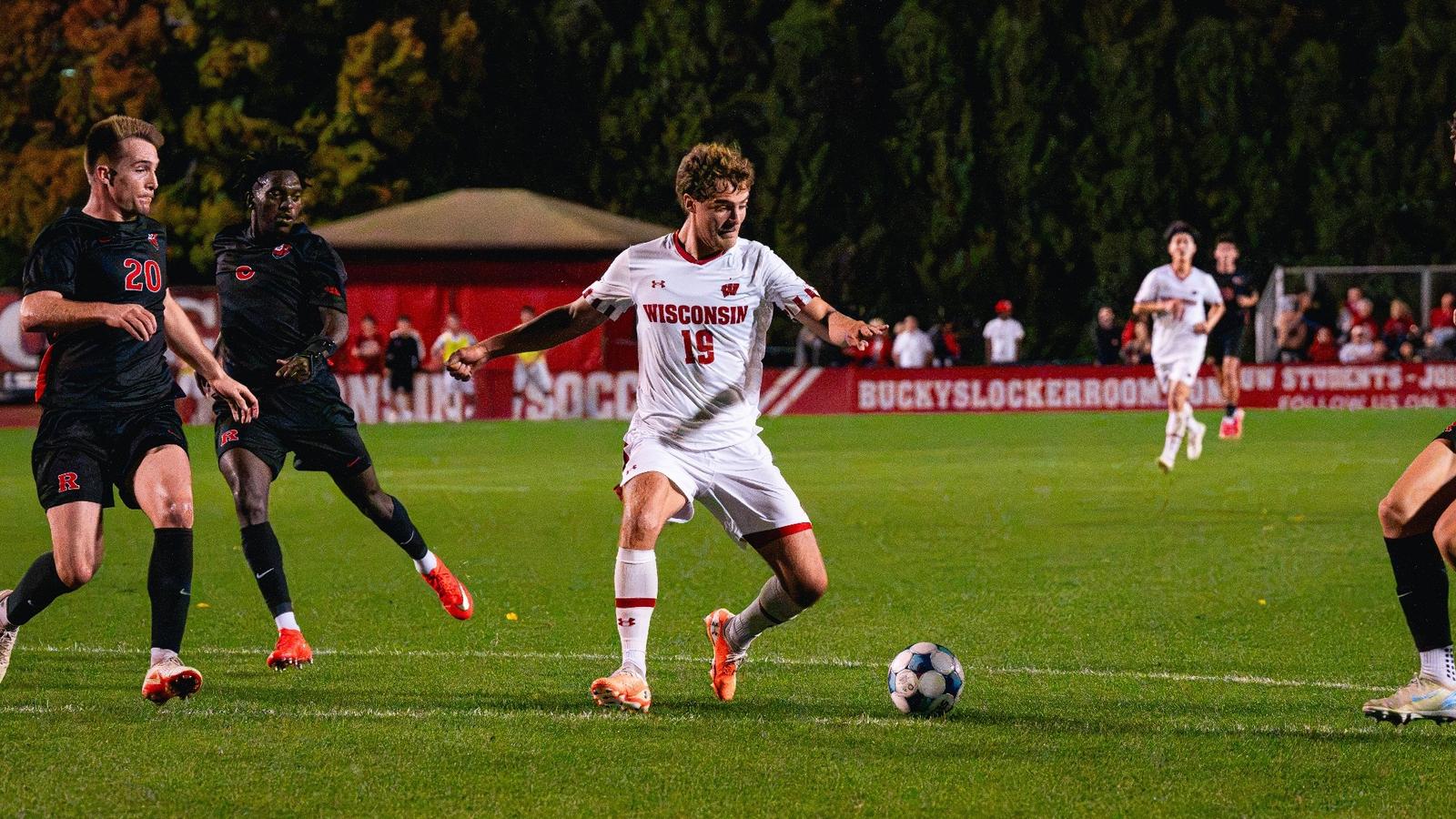 No. 18 Men’s soccer hosts No. 10 UCLA at McClimon