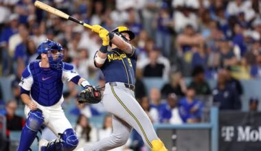 Brewers stun Dodgers with back-to-back homers in 7th inning, take 3-0 lead in NLCS