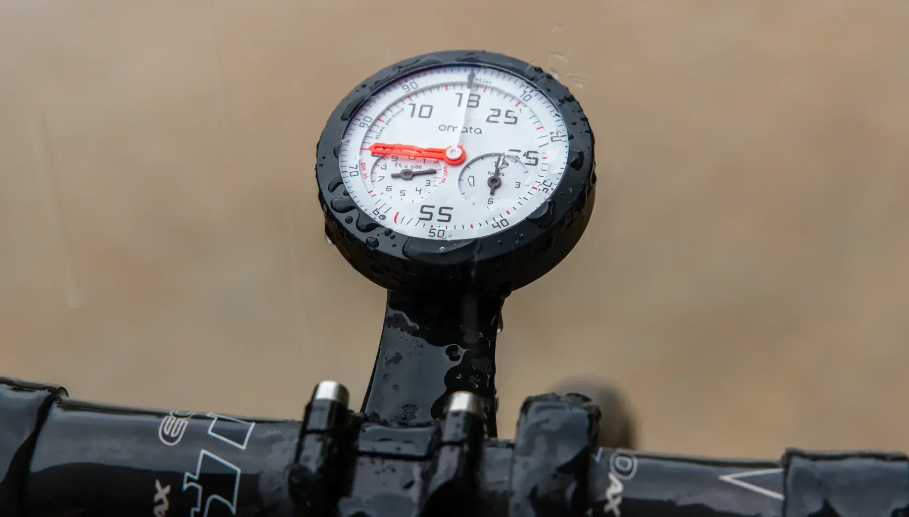 Silca revives Omata analog bike computer