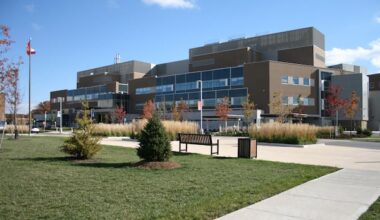 St. Joseph's Health Care cuts 85 registered mental health nurse positions at Parkwood