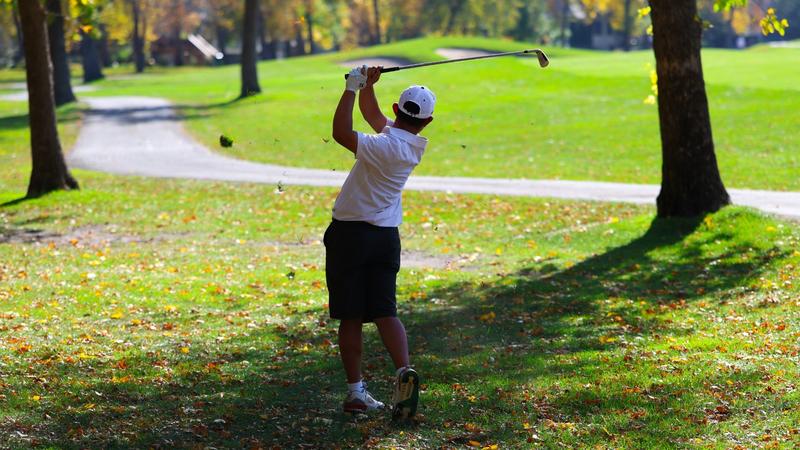 Gratil Shoots 73 on Day 1 of Golfweek October Classic