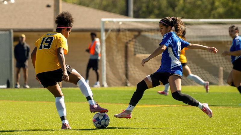Women's Soccer Celebrates Senior Day With 7-0 Win Over Bethany