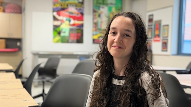 Graphic design students say they're waiting out wave of AI advertising