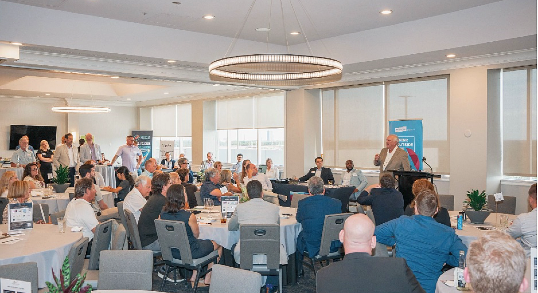 New Tampa Bay business networking group launches