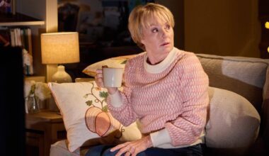 Coronation Street's Sally Metcalfe to battle mystery intruder on Halloween