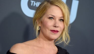 As Christina Applegate reveals MS misdiagnosis, doctor warns of wrong treatment risks