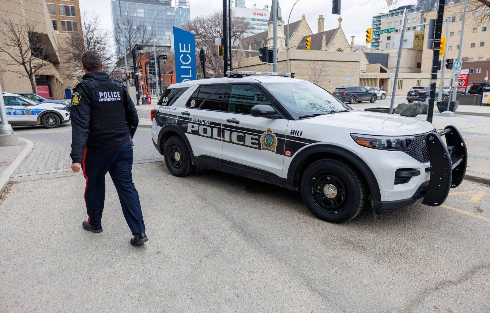 Mayoral candidates snipe over safety during radio debate – Winnipeg Free Press