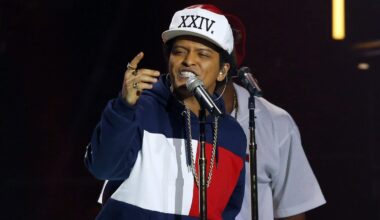 Pair from Calgary attacked after Bruno Mars concert in Vancouver