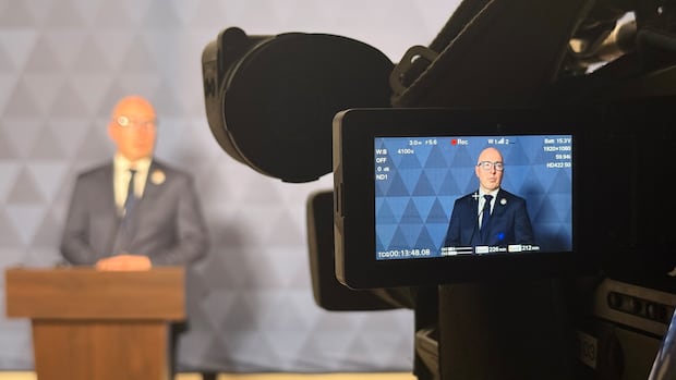 Edmonton mayor, housing experts react to province’s infill regulation