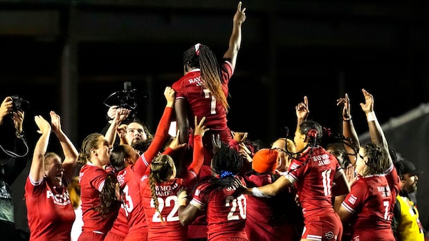 Canadian women's rugby team scores 2nd straight win over powerhouse England