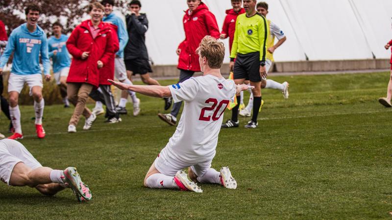 SJU Soccer Earns Crucial MIAC Win Over Carleton
