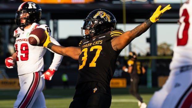 Ford, Liegghio lead Hamilton Tiger-Cats to 35-22 win over Ottawa Redblacks