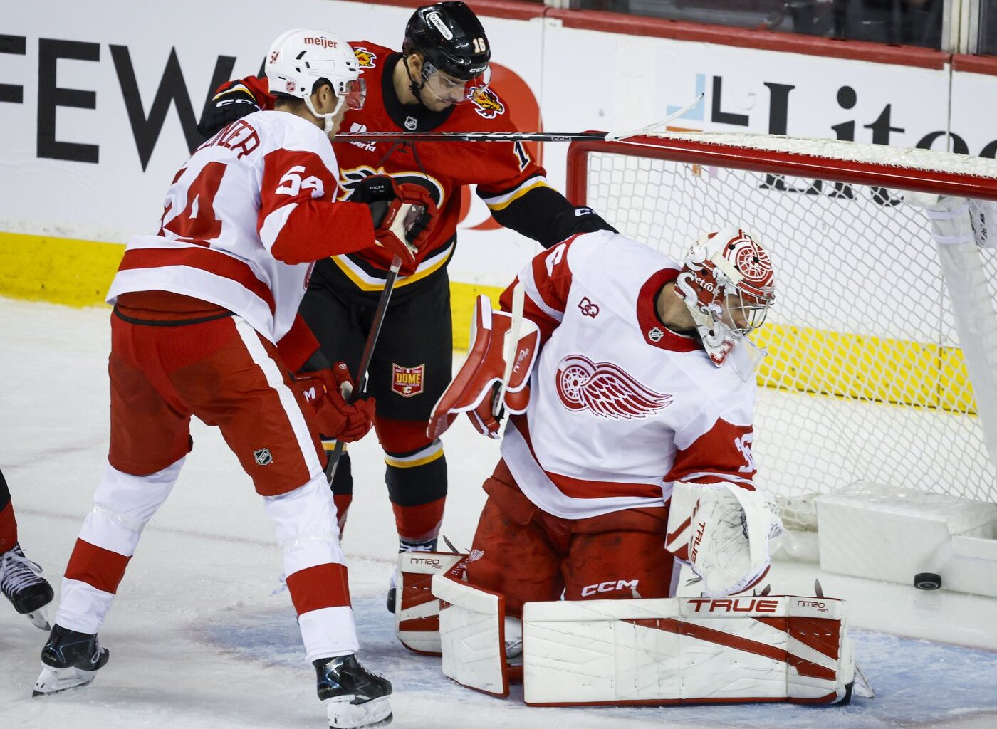 Improved power play helps ignite Flames’ hot streak, confidence