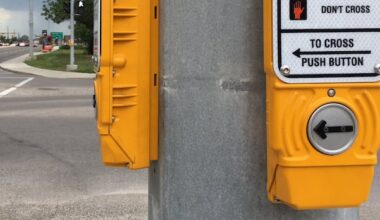 Pedestrian seriously injured in northwest Calgary crash