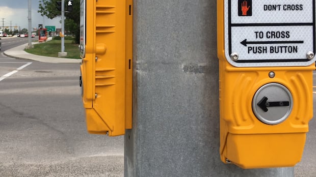Pedestrian seriously injured in northwest Calgary crash