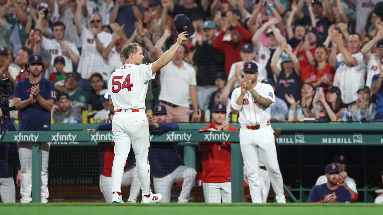 Sonny Gray Plans to Pitch in 2027, Open to Red Sox Return image
