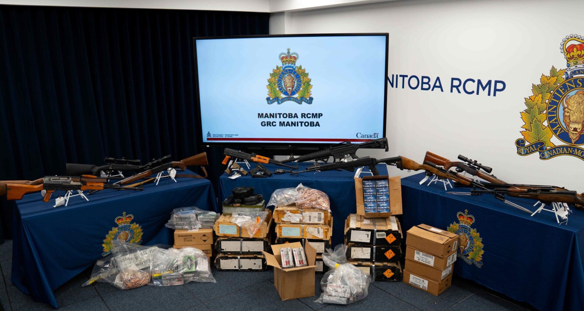 2 men charged after weapons, ammunition seized north of Winnipeg