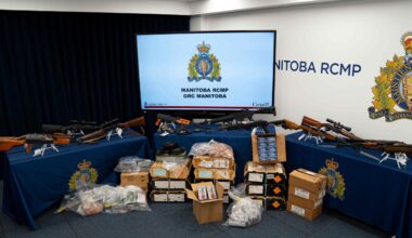 2 men charged after weapons, ammunition seized north of Winnipeg