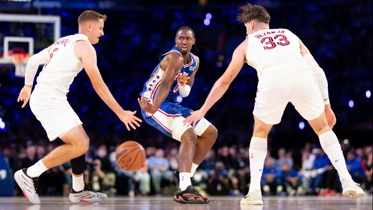 Biggest comebacks in NBA history: LeBron James, 76ers erase 29-point deficit to top Cavs image