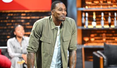 Dwight Howard Hints at Joining D'Angelo Russell, JaVale McGee in China After NBA Exits
