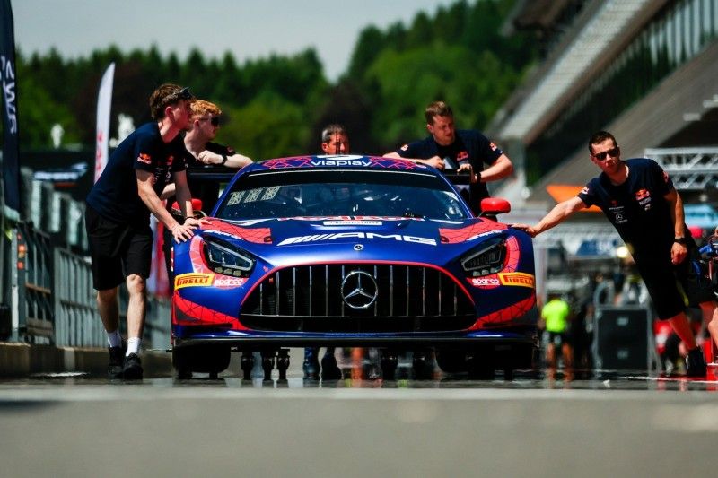 24h Spa 2026: Verstappen-AMG raus, erneuter Ferrari-Reifenschaden