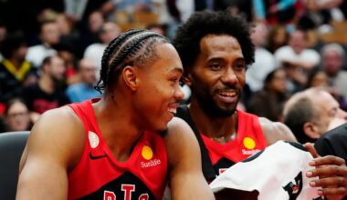 Kawhi Leonard scores 23 points in Toronto return as Raptors rout Bulls