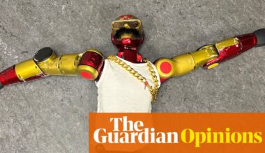 Move over, pervert glasses – the latest toxic trend is robogroping | Arwa Mahdawi