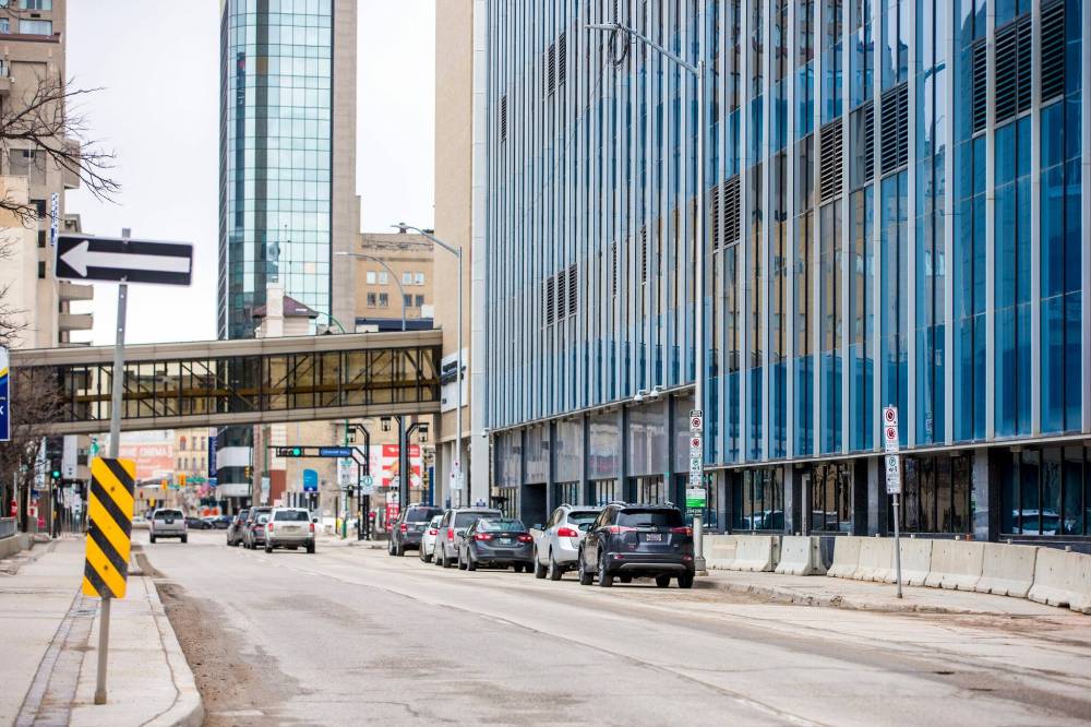 MIKAELA MACKENZIE / FREE PRESS FILES
The Winnipeg Police Service headquarters at Graham Avenue and Smith Street was completed in 2016 at a cost of $214 million, much more than was initially budgeted.