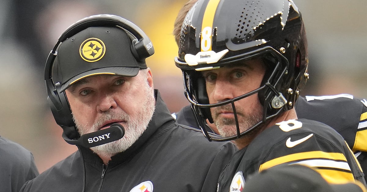 Steelers' McCarthy regrets angry exchange with Rodgers in loss
