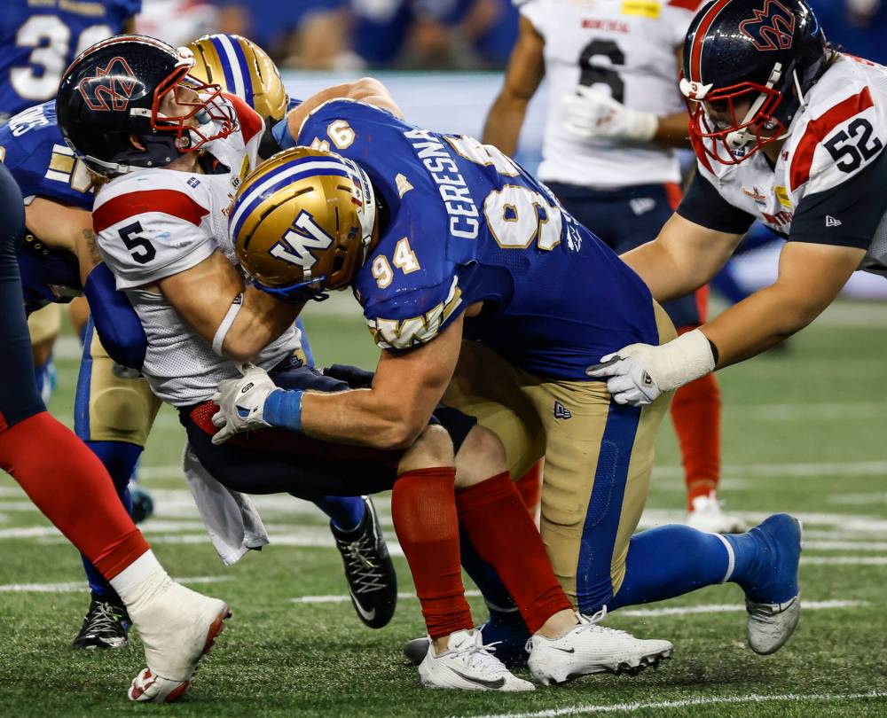 John Woods / THE CANADIAN PRESS FILES
Winnipeg Blue Bombers’ Jake Ceresna (94) — who went down last week with a knee injury — is cleared to play against Montreal. The defensive tackle leads the team with seven sacks.