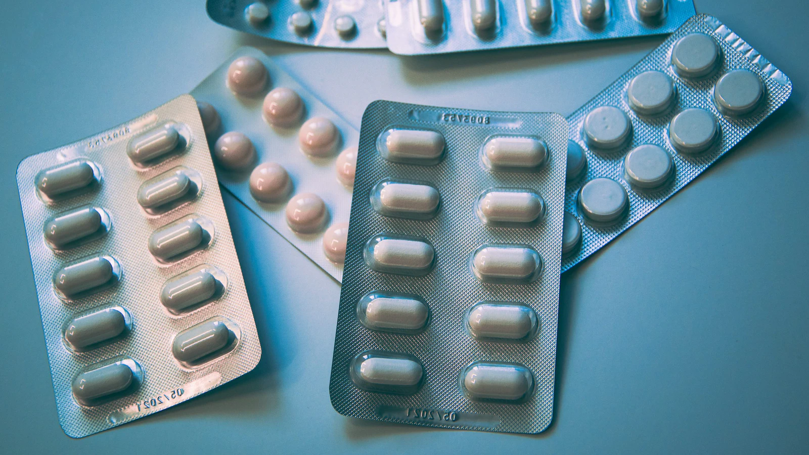 Karnataka Flags Wide Disparity Between Landing Cost And MRP Of High-Cost Drugs And Medical Consumables, Seeks Central Government Intervention
