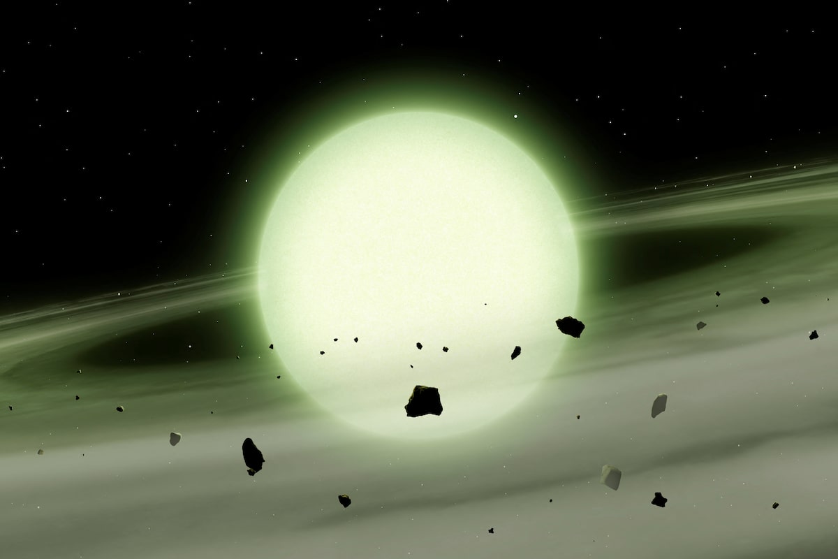 A green star has been identified by astronomers for the first time