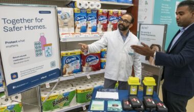 Peterborough Rexall educates community on medication safety risks - The Peterborough Examiner