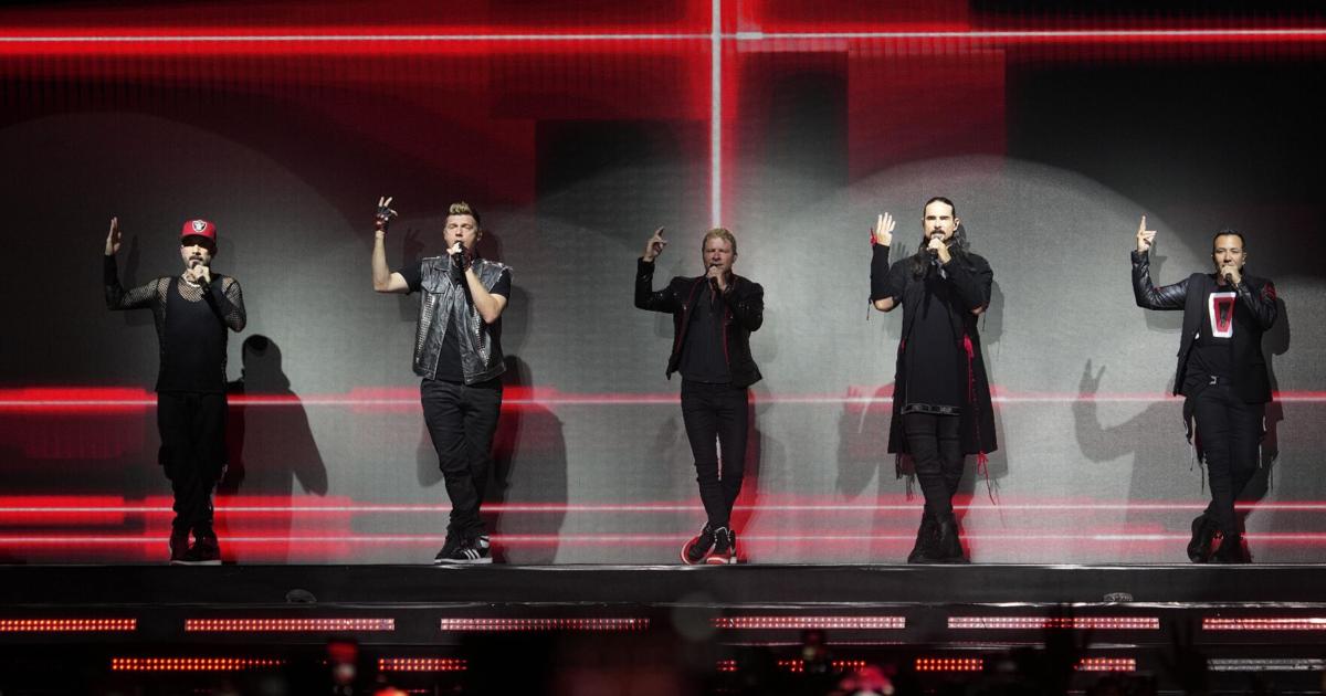 Backstreet Boys fever hits Toronto as fans snap up tickets for record-setting run of shows - Toronto Star