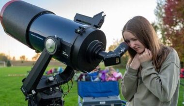 Stargazers gather in Paris for astronomy night | Spare News